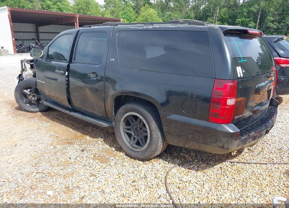 2007 CHEVROLET SUBURBAN 1500 LTZ VIN: 1GNFC16027J205135