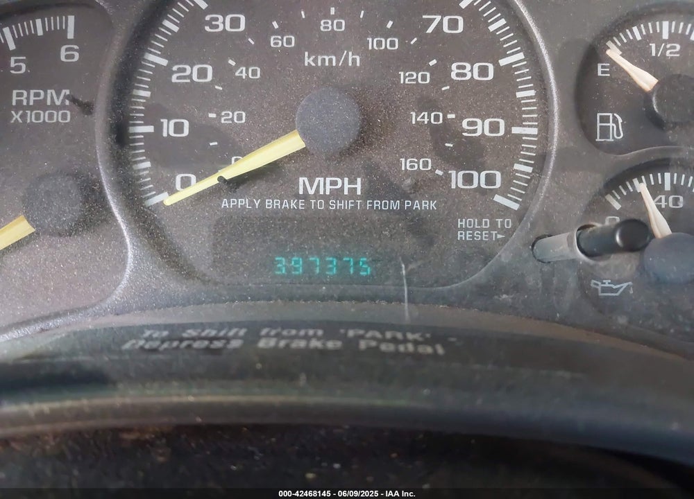 2001 GMC SIERRA 1500 SL VIN: 1GTEC14V81E901114