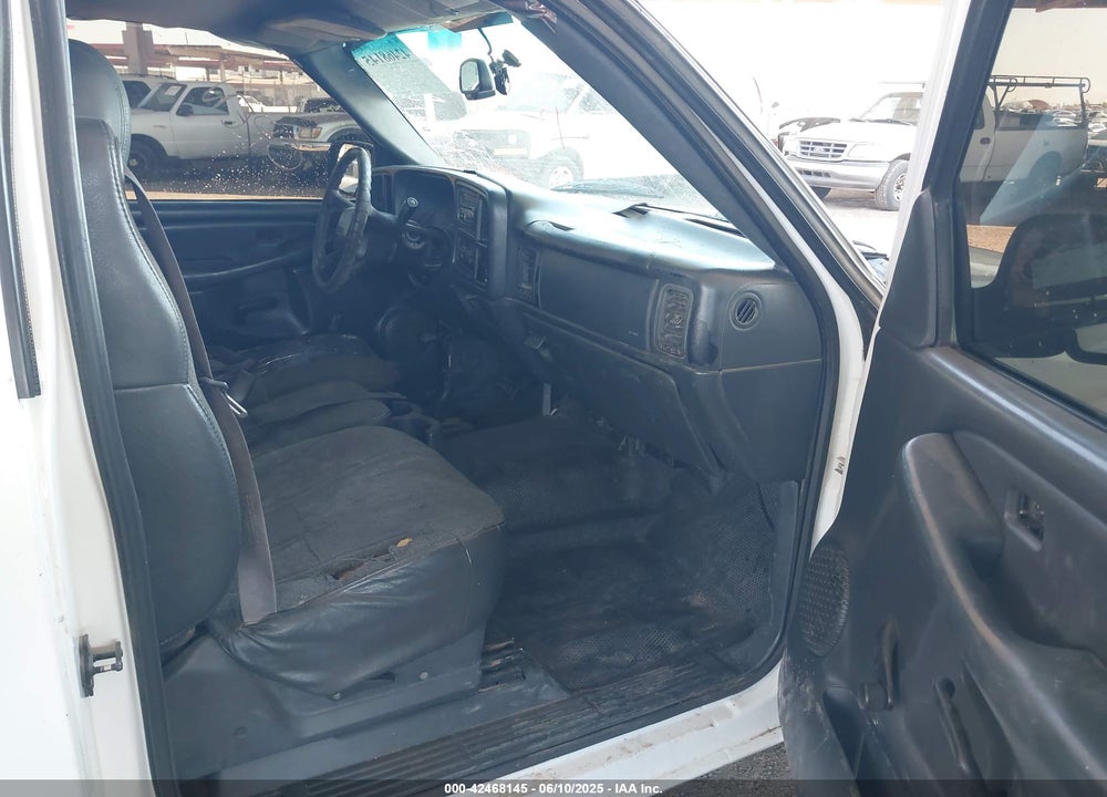 2001 GMC SIERRA 1500 SL VIN: 1GTEC14V81E901114