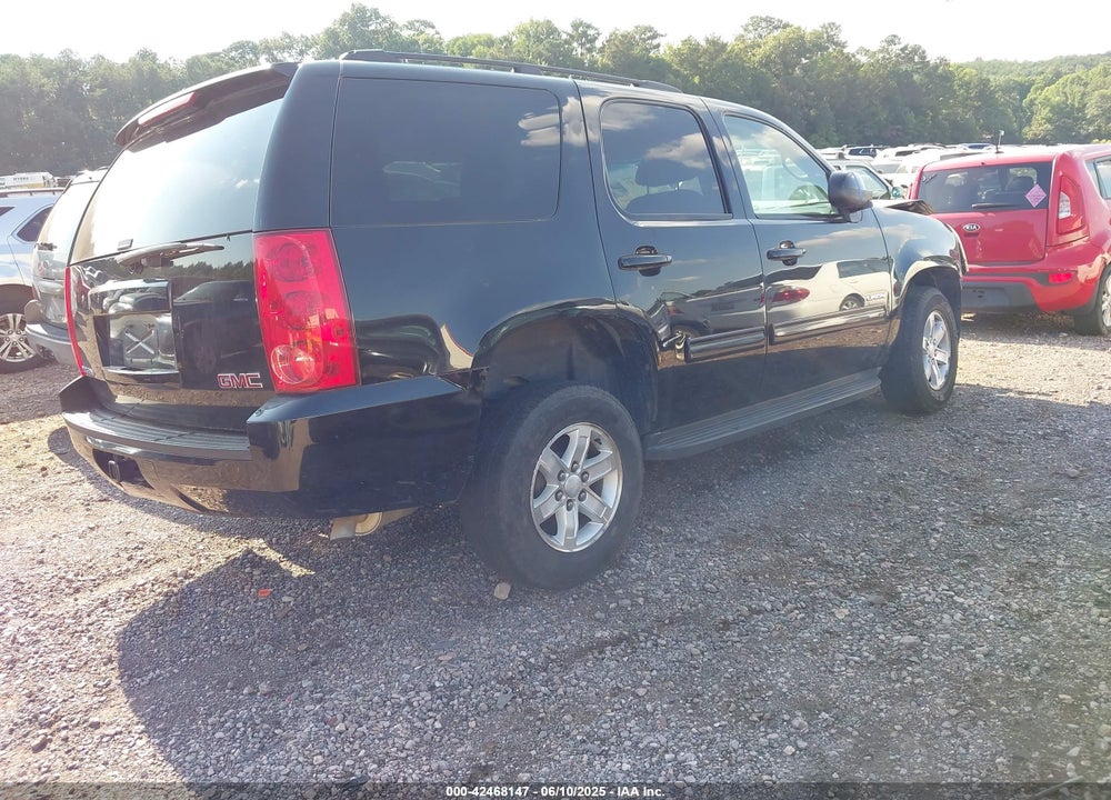 2011 GMC YUKON SLE VIN: 1GKS1AE03BR400254