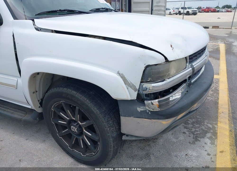 2004 CHEVROLET TAHOE LT VIN: 1GNEC13Z04R250425