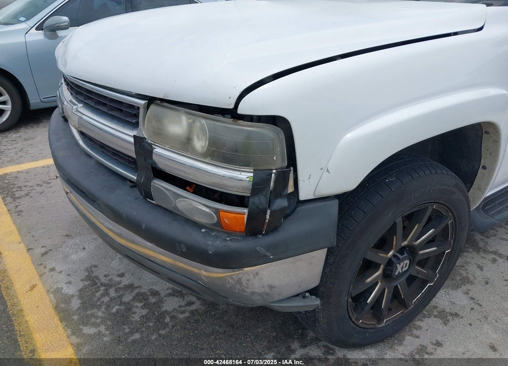 2004 CHEVROLET TAHOE LT VIN: 1GNEC13Z04R250425