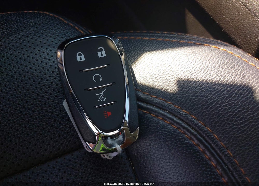 2019 CHEVROLET TRAVERSE LS VIN: 1GNEVFKW1KJ156127