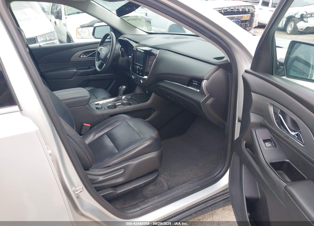 2019 CHEVROLET TRAVERSE LS VIN: 1GNEVFKW1KJ156127
