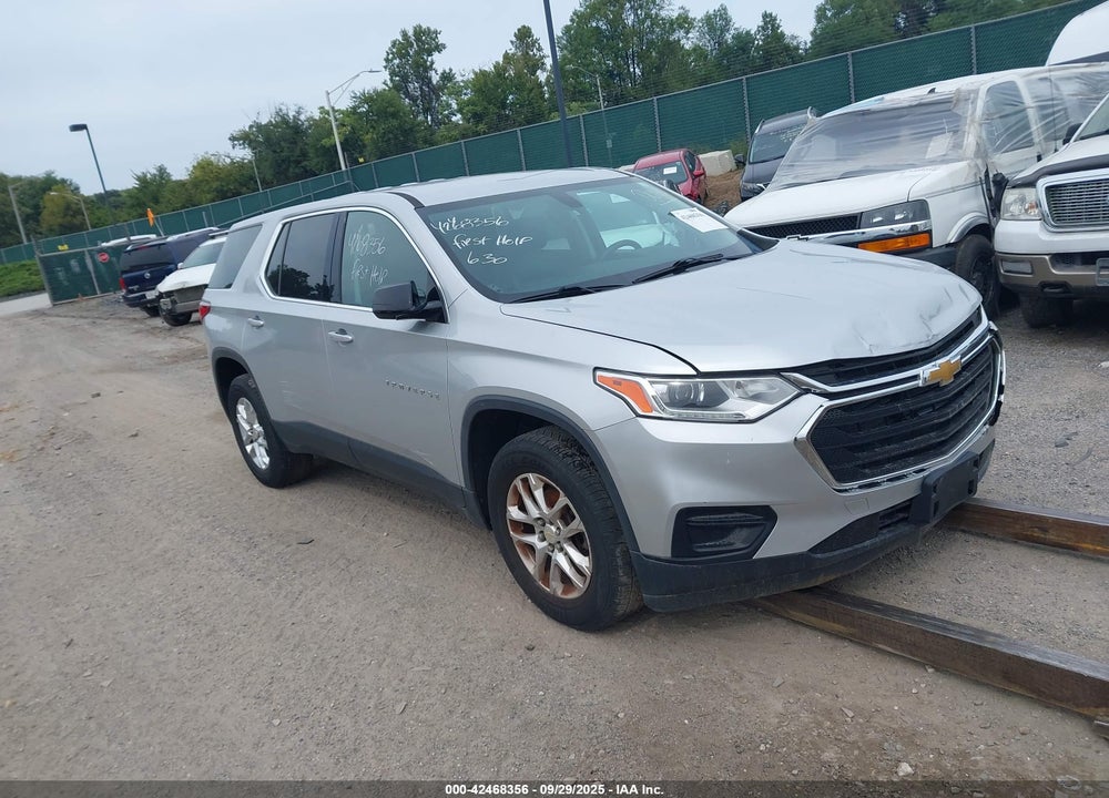 2019 CHEVROLET TRAVERSE LS VIN: 1GNEVFKW1KJ156127