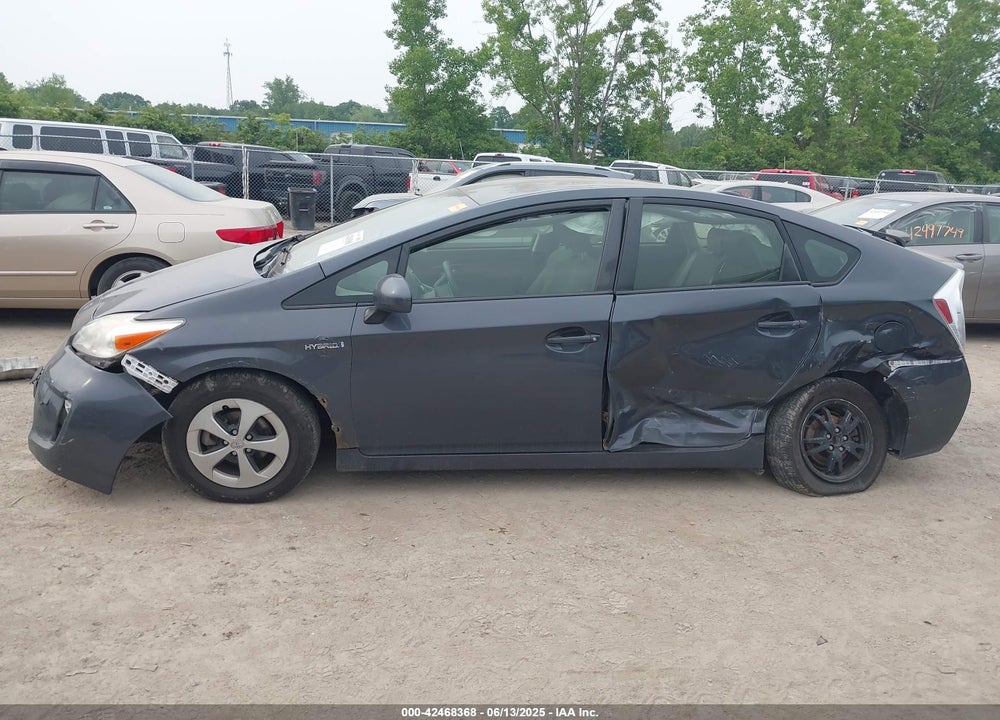 2015 TOYOTA PRIUS VIN: JTDKN3DU2F1875284