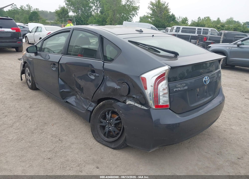 2015 TOYOTA PRIUS VIN: JTDKN3DU2F1875284