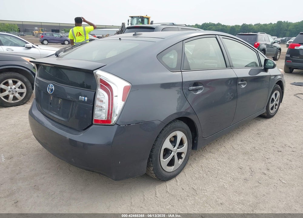 2015 TOYOTA PRIUS VIN: JTDKN3DU2F1875284
