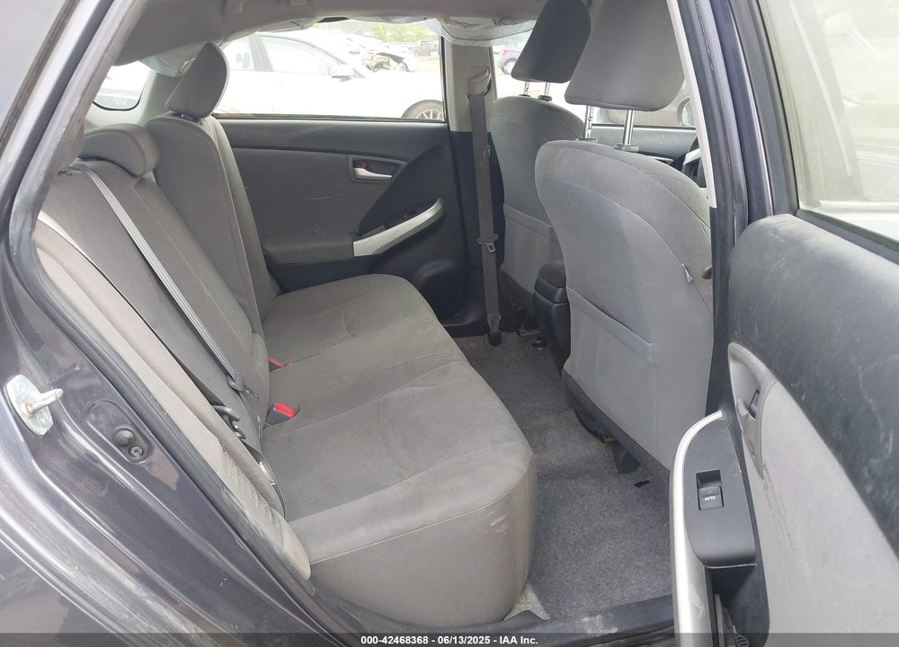 2015 TOYOTA PRIUS VIN: JTDKN3DU2F1875284