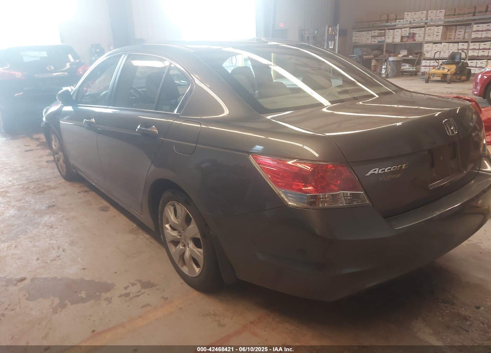 2008 HONDA ACCORD VIN: 1HGCP268X8A137133