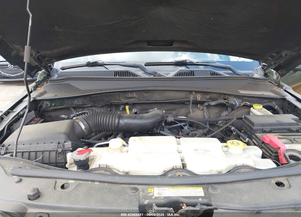 2008 JEEP LIBERTY VIN: 1J8GN28K28W253338