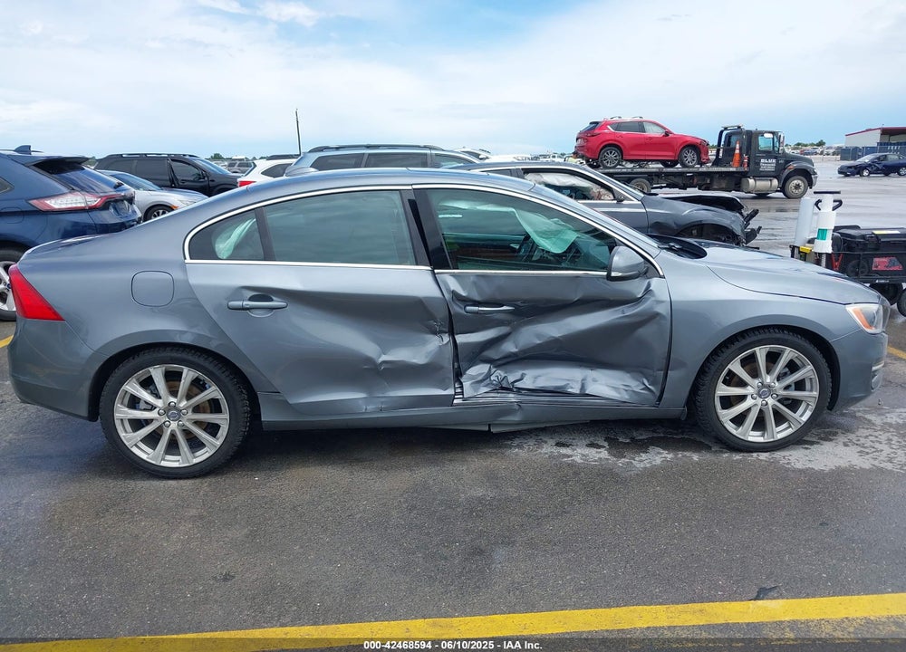 2017 VOLVO S60 VIN: LYV402HM3HB132589