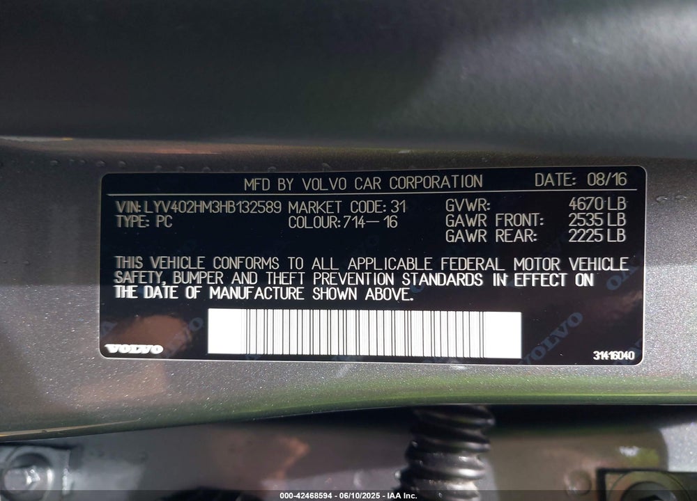 2017 VOLVO S60 VIN: LYV402HM3HB132589