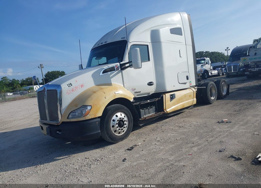 2016 KENWORTH CONSTRUCTION T680 VIN: 1XKYDP9XXGJ444527