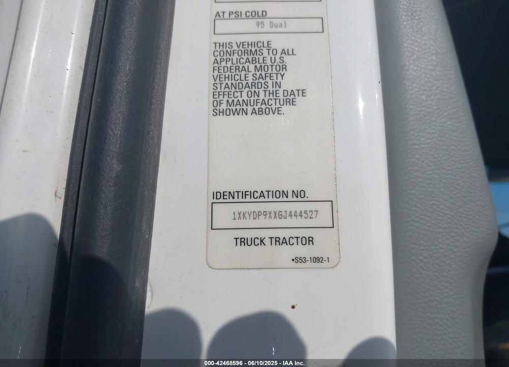 2016 KENWORTH CONSTRUCTION T680 VIN: 1XKYDP9XXGJ444527