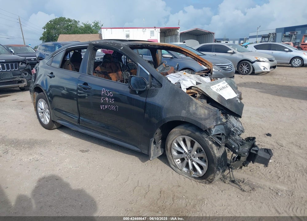 2021 TOYOTA COROLLA XLE VIN: 5YFFPMAE1MP200887