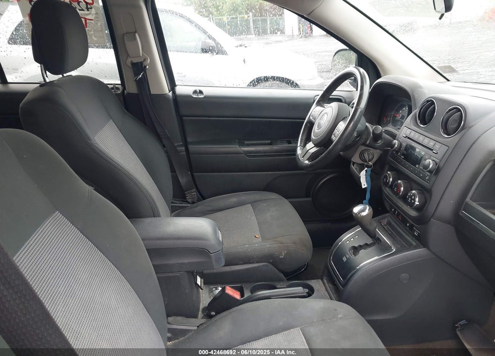 2013 JEEP COMPASS LATITUDE VIN: 1C4NJDEB0DD207720