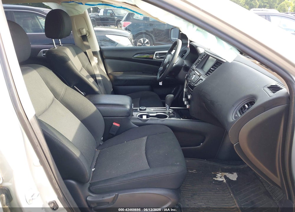 2018 NISSAN PATHFINDER VIN: 5N1DR2MMXJC644102