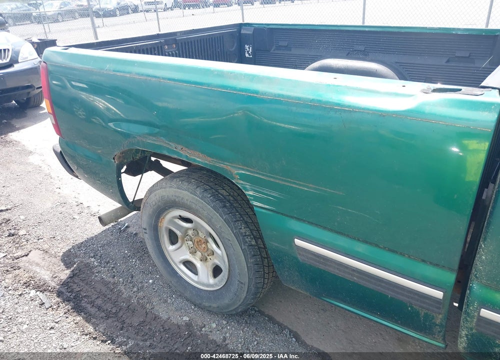 1999 CHEVROLET SILVERADO 1500 VIN: 2GCEC19V1X1132510