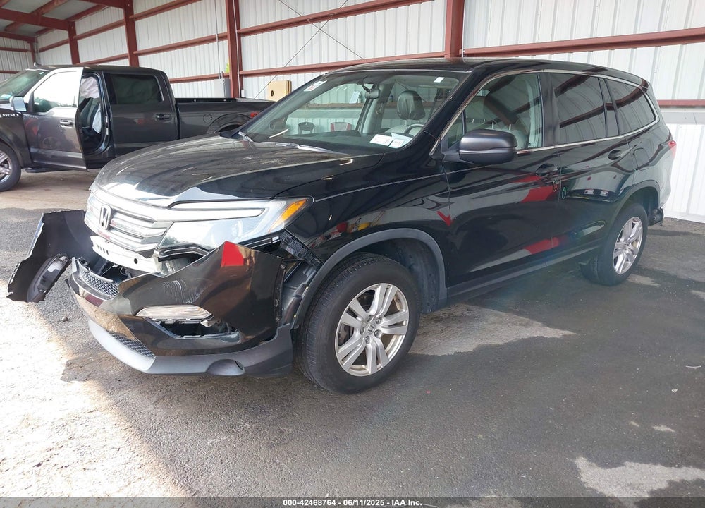 2017 HONDA PILOT LX VIN: 5FNYF6H10HB088465