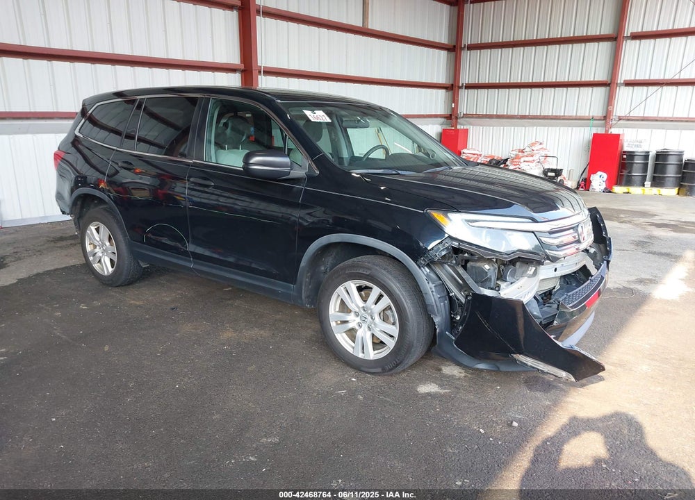 2017 HONDA PILOT LX VIN: 5FNYF6H10HB088465