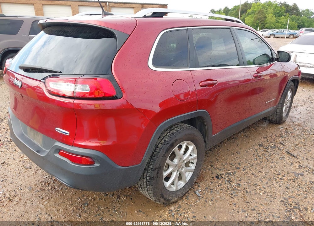 2017 JEEP CHEROKEE VIN: 1C4PJLCB2HW642335