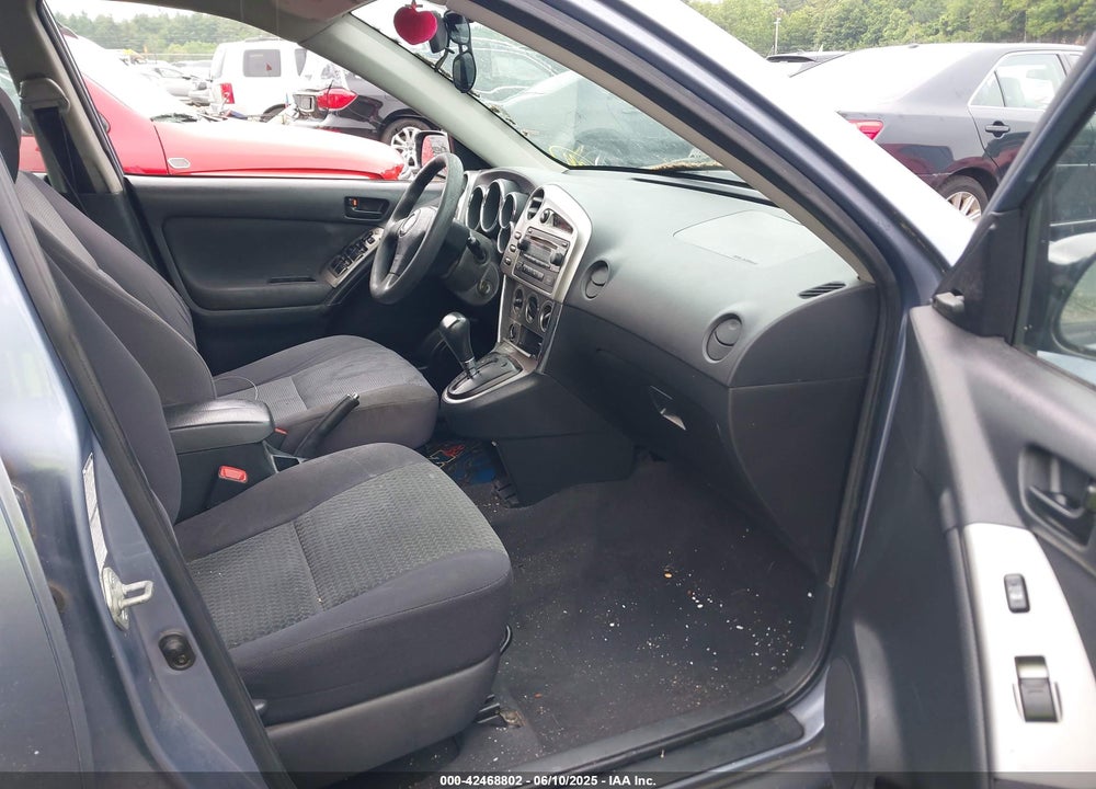 2005 TOYOTA MATRIX VIN: 2T1LR32E35C398766