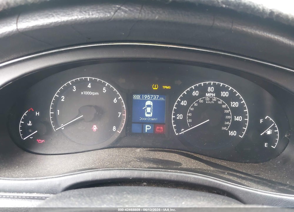 2009 HYUNDAI GENESIS 3.8 VIN: KMHGC46E69U033070