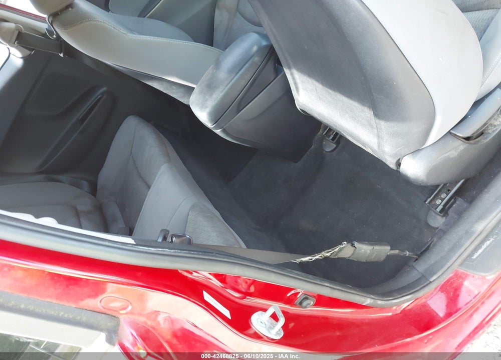 2013 HYUNDAI ELANTRA VIN: KMHDH6AE8DU010423