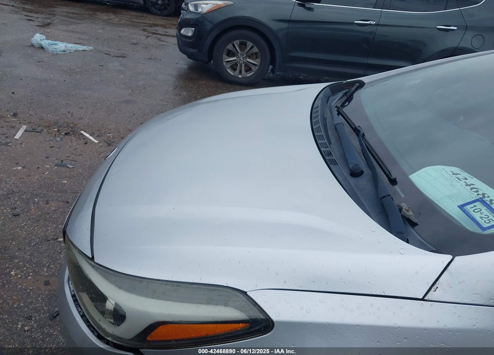 2018 KIA FORTE VIN: 3KPFK4A75JE165560
