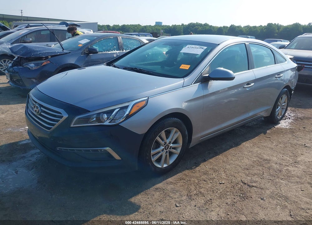 2015 HYUNDAI SONATA VIN: 5NPE24AF0FH252319