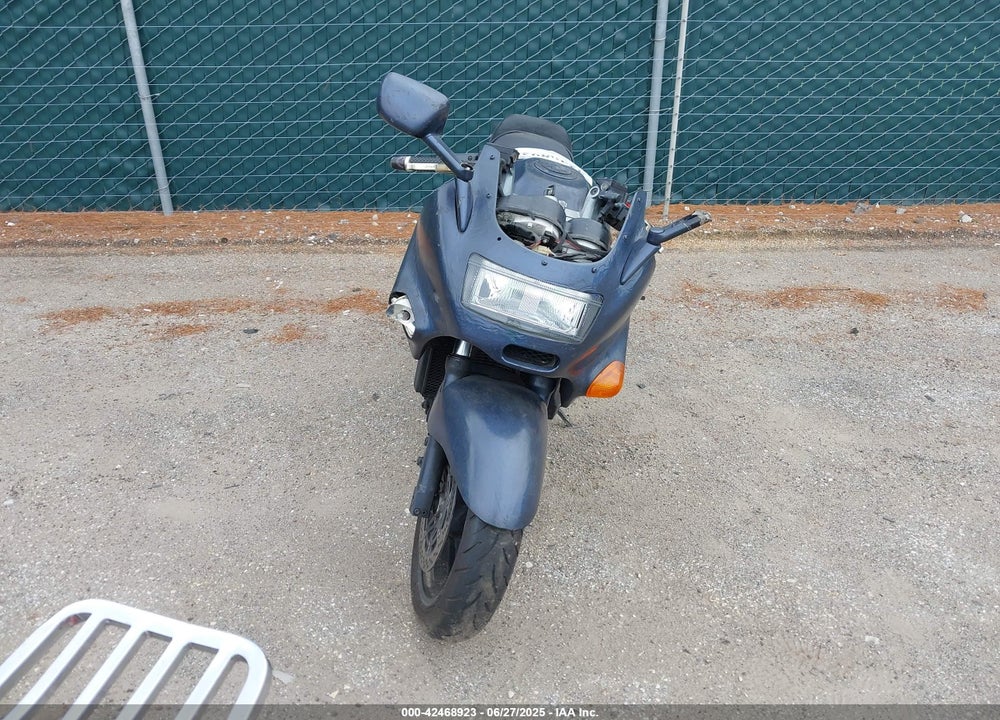 1990 KAWASAKI ZX1100 VIN: JKAZXBC18LB500428