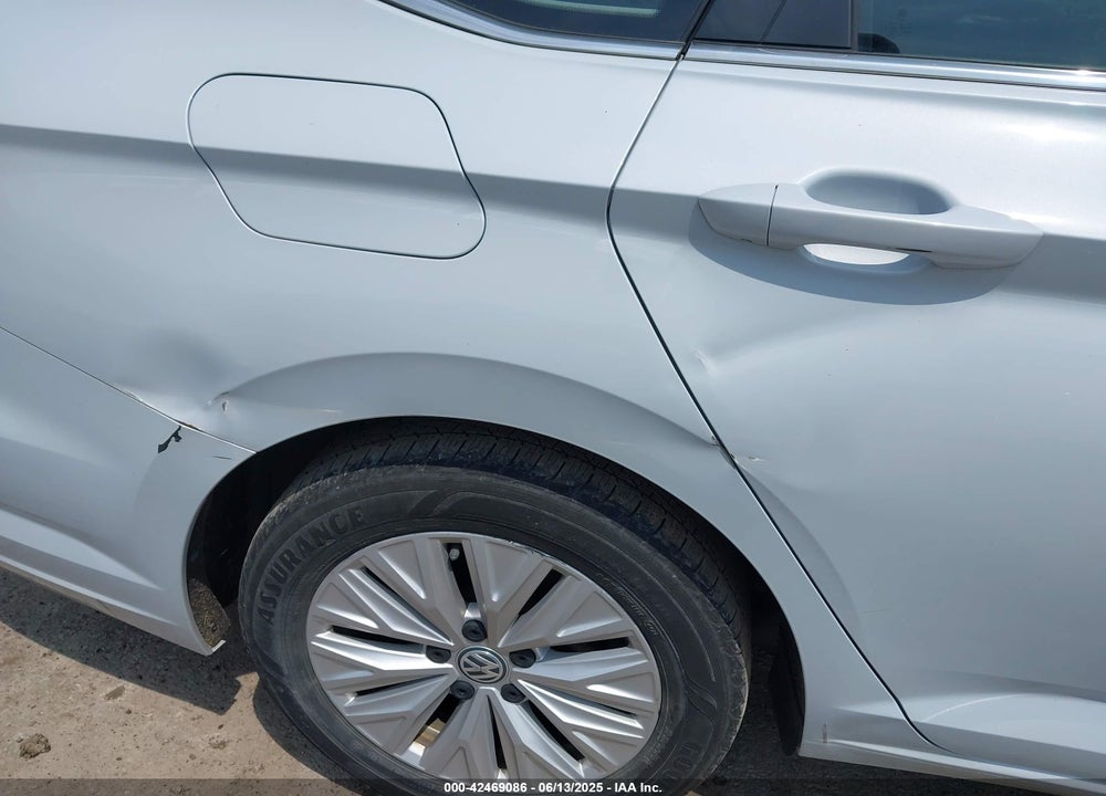 2019 VOLKSWAGEN JETTA VIN: 3VWC57BU0KM139582