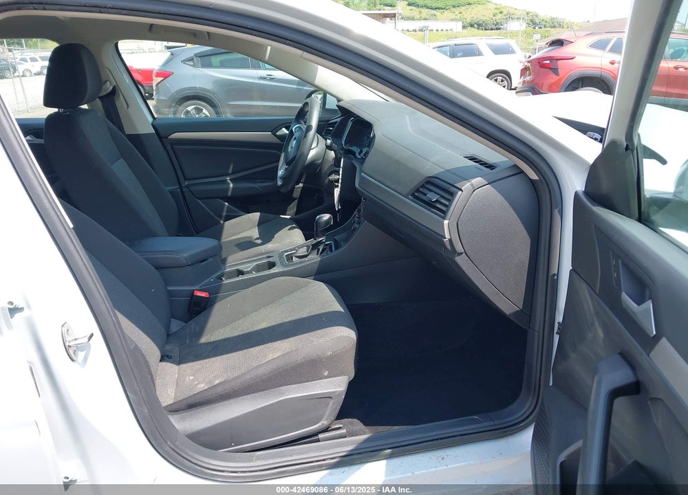 2019 VOLKSWAGEN JETTA VIN: 3VWC57BU0KM139582