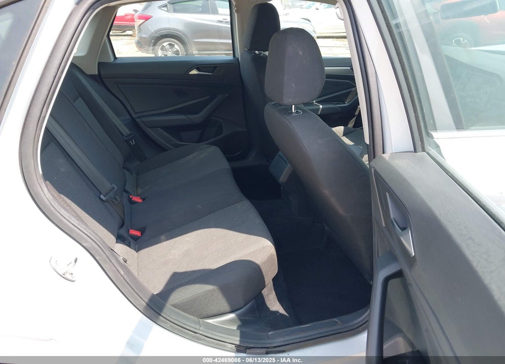 2019 VOLKSWAGEN JETTA VIN: 3VWC57BU0KM139582