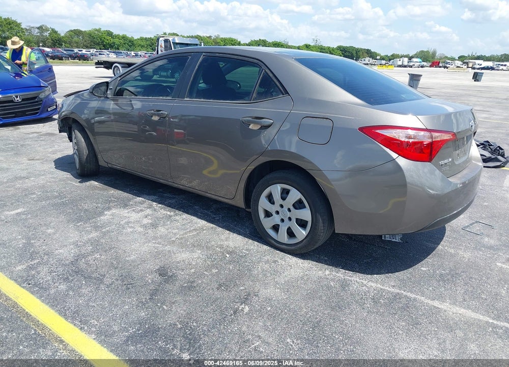 2018 TOYOTA COROLLA LE VIN: 2T1BURHE9JC028064