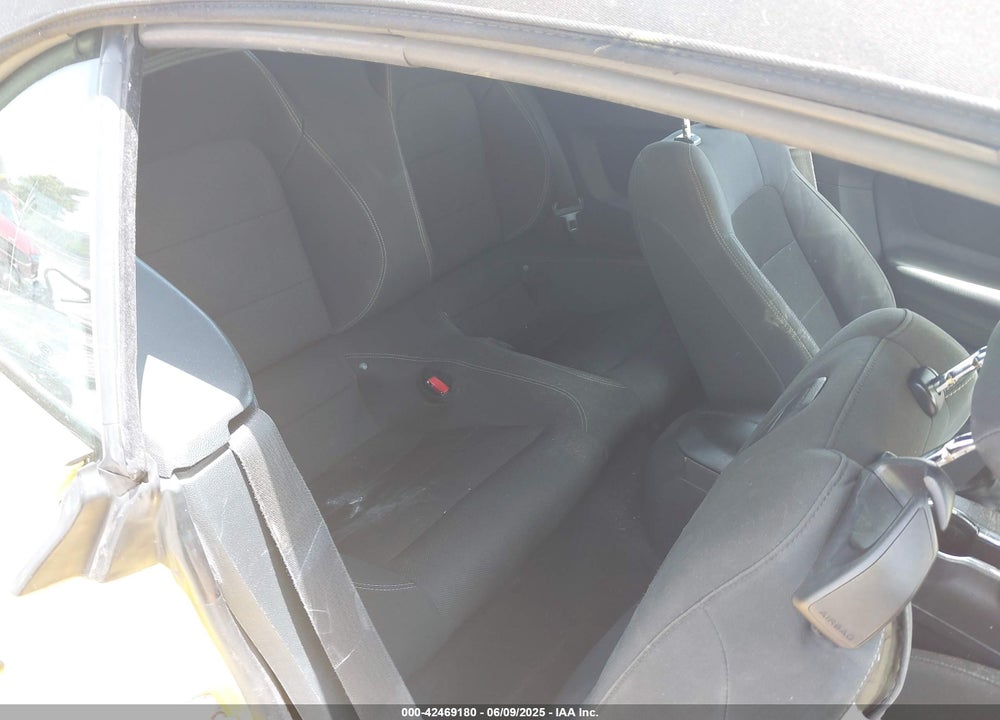 2015 FORD MUSTANG V6 VIN: 1FATP8EM4F5326811