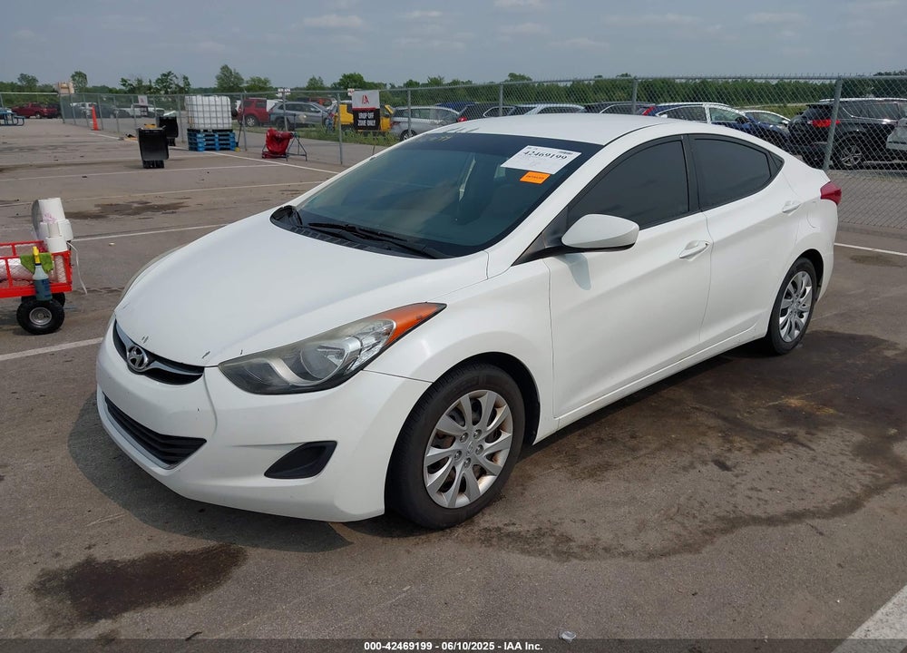 2012 HYUNDAI ELANTRA VIN: 5NPDH4AE6CH143568