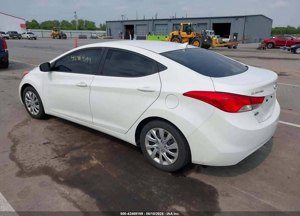 2012 HYUNDAI ELANTRA VIN: 5NPDH4AE6CH143568