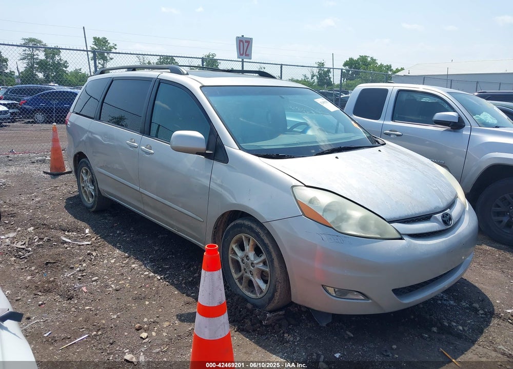2006 TOYOTA SIENNA XLE VIN: 5TDZA22C56S499679