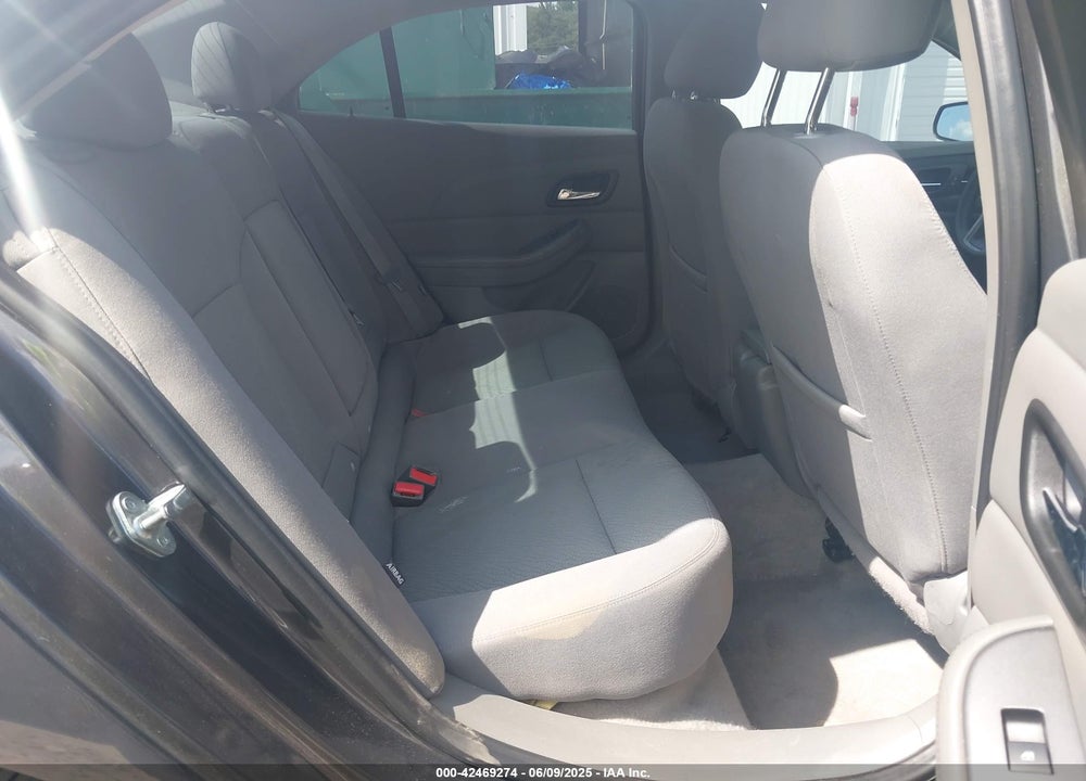 2013 CHEVROLET MALIBU VIN: 1G11B5SA8DF331423