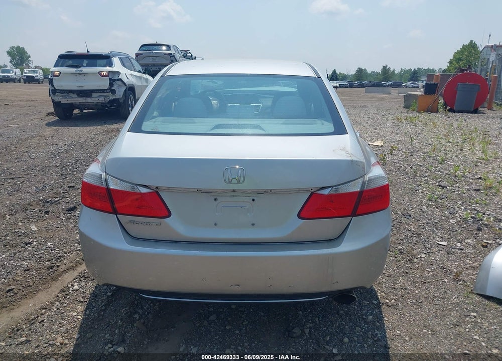 2013 HONDA ACCORD VIN: 1HGCR2F33DA096448