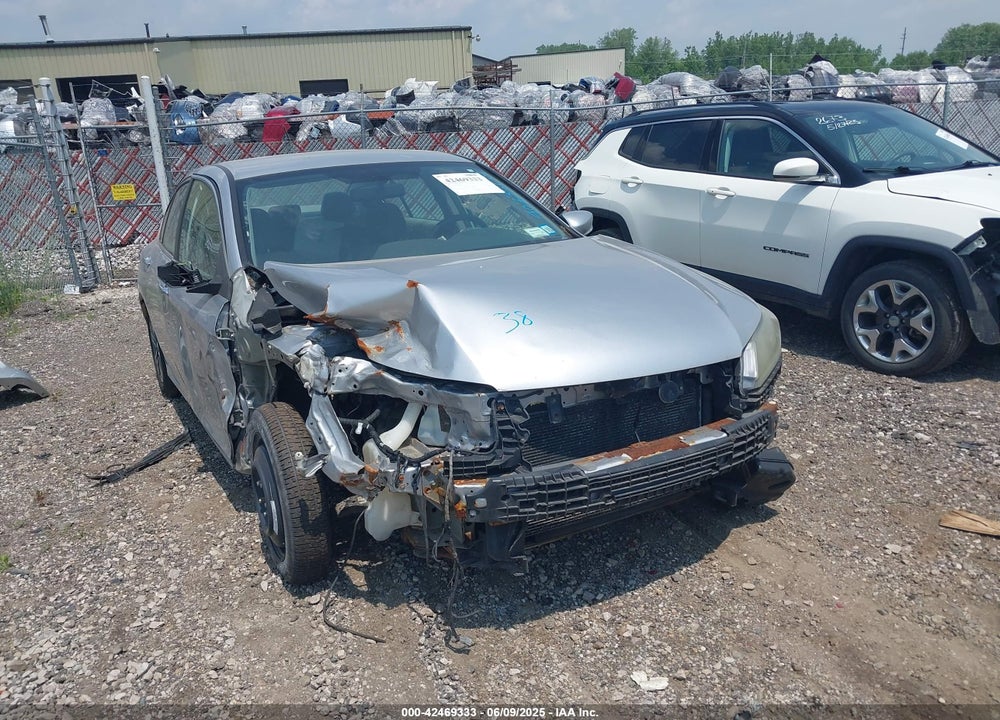 2013 HONDA ACCORD VIN: 1HGCR2F33DA096448