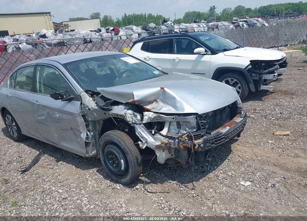 2013 HONDA ACCORD VIN: 1HGCR2F33DA096448