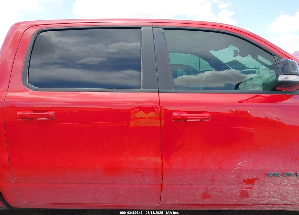 2021 RAM 1500 VIN: 1C6RREFT9MN592784