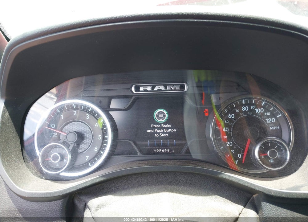 2021 RAM 1500 VIN: 1C6RREFT9MN592784