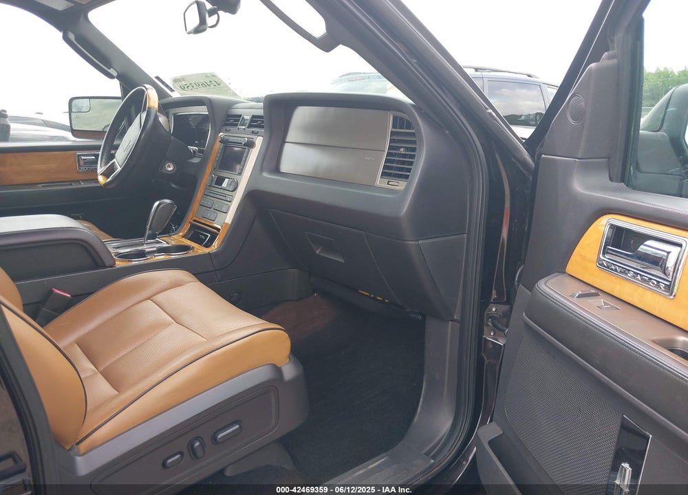 2013 LINCOLN NAVIGATOR L VIN: 5LMJJ3J53DEL05085