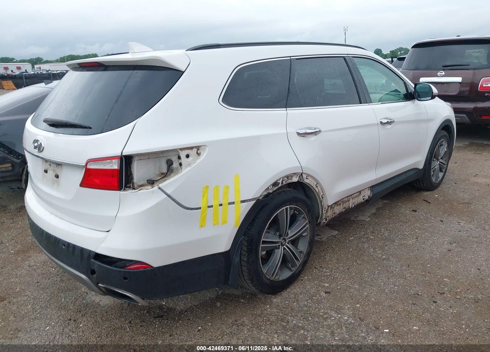 2014 HYUNDAI SANTA FE VIN: KM8SR4HF8EU053345