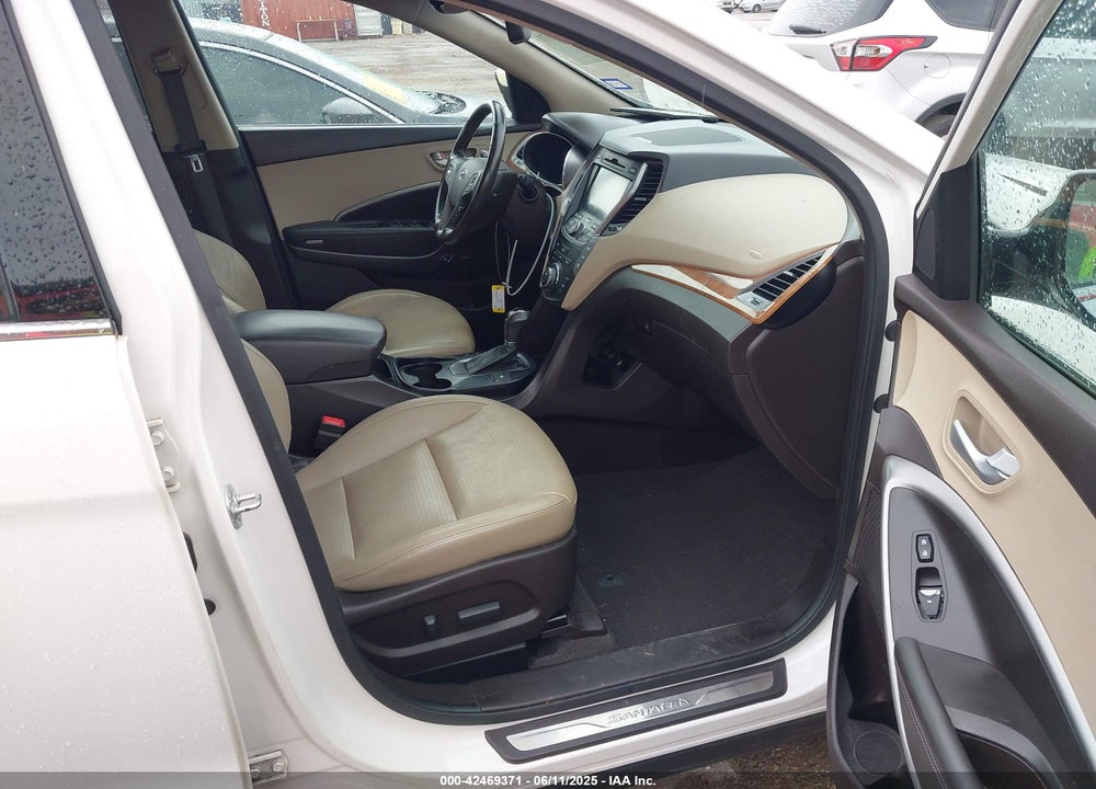 2014 HYUNDAI SANTA FE VIN: KM8SR4HF8EU053345