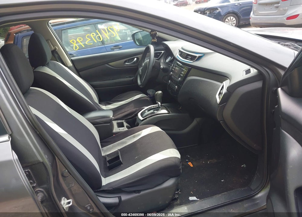 2015 NISSAN ROGUE VIN: 5N1AT2MV5FC842767